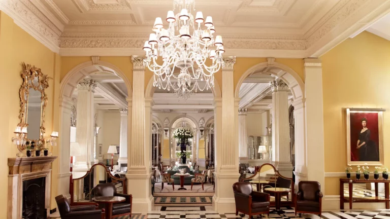 Luxury Hotels Mayfair Exclusive Boutique Stays, Heritage Elegance, and Modern Comfort in London’s Prestigious District