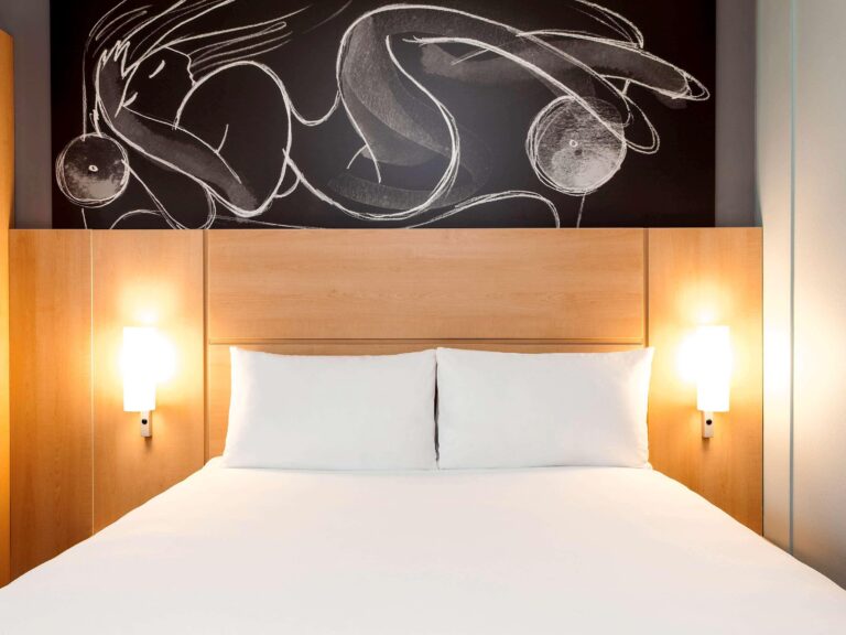 Find Hotels in Edinburgh Complete Guide to the Best Places to Stay in Scotland’s Capital
